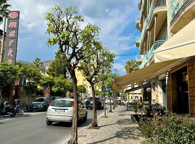 Apartment Hostdomus - Casa Corallo Alassio